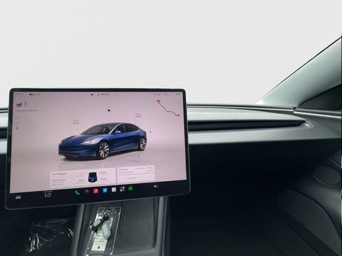 Used 2024 Tesla Model 3 Long Range AWD/4WD image 40