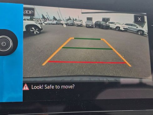 New 2025 Volkswagen Taos SEL image 22