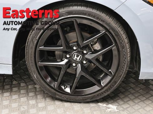 Used 2023 Honda Civic Sport image 30