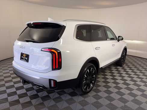 Certified 2025 Kia Telluride SX Prestige AWD/4WD image 10