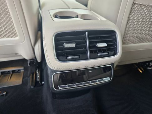 Used 2025 Mercedes-Benz GLS 450 4MATIC image 19