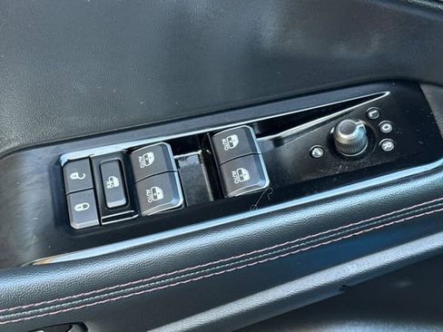 Used 2025 Jeep Wagoneer S Limited image 12