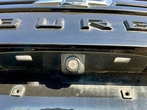 Used 2023 Chevrolet Suburban Z71 w/ Luxury Package image 15