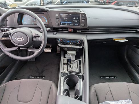 New 2026 Hyundai Elantra SEL Sport Premium FWD image 16