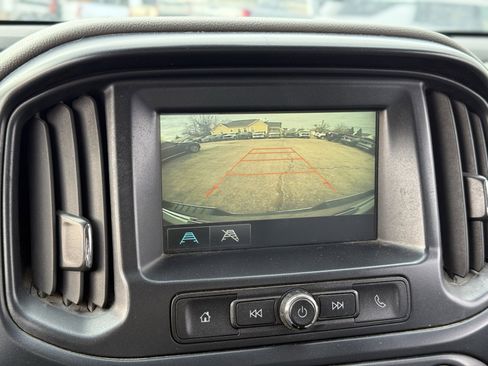 Used 2018 Chevrolet Colorado 2WD Extended Cab image 25