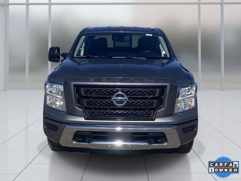 Certified 2021 Nissan Titan SV w/ SV Convenience Package image 9