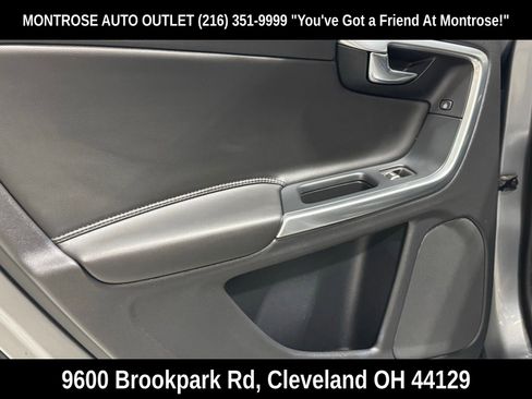 Used 2018 Volvo S60 T5 Inscription image 34