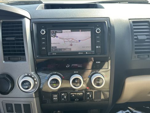 Used 2017 Toyota Sequoia SR5 w/ Premium Package image 24