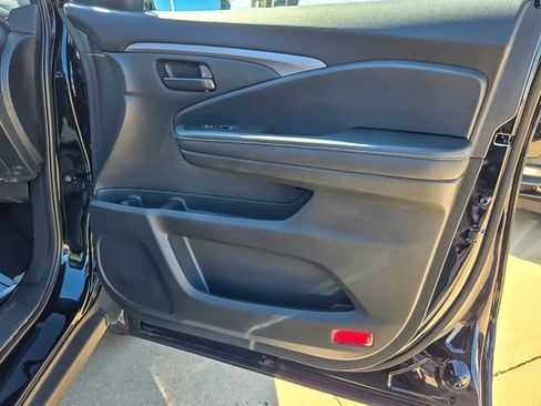 Certified 2025 Honda Ridgeline Sport image 25