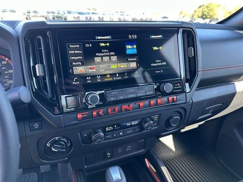 Certified 2025 Nissan Frontier PRO-4X w/ Interior Protection Package AWD/4WD image 30