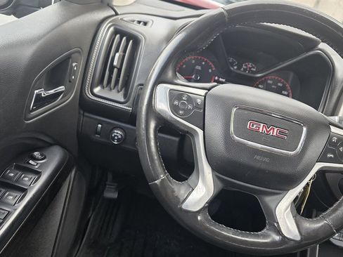 Used 2016 GMC Canyon SLT w/ Driver Alert Package AWD/4WD image 18