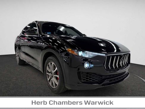 Used 2021 Maserati Levante image 1