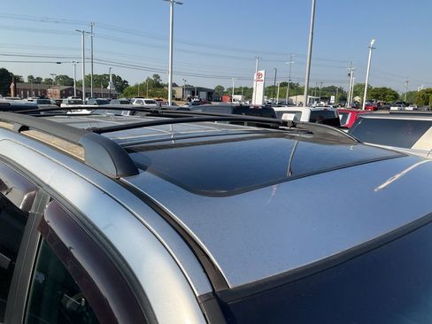 Used 2002 Toyota Sequoia Limited AWD/4WD image 3