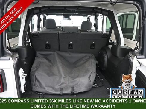 Used 2024 Jeep Wrangler Unlimited w/ Convenience Group AWD/4WD image 19