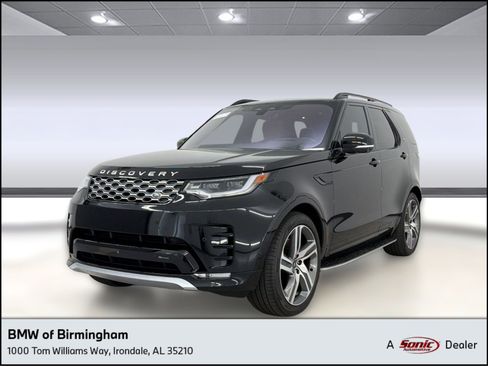 Used 2023 Land Rover Discovery Metropolitan Edition AWD/4WD image 1