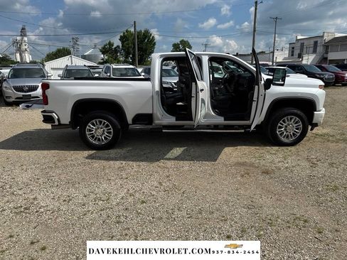 Used 2022 Chevrolet Silverado 2500 High Country w/ Z71 Off-Road Package AWD/4WD image 35