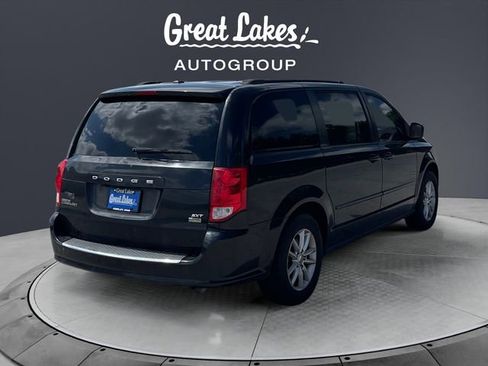Used 2016 Dodge Grand Caravan SXT w/ Rear Park Assist Package FWD image 5