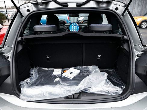 New 2026 MINI Cooper 2-Door Hardtop image 27