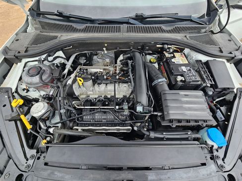 Used 2020 Volkswagen Jetta SE image 28