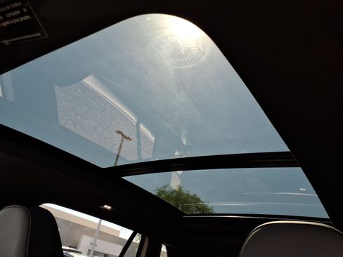 New 2026 Volkswagen Tiguan SE R-Line image 10