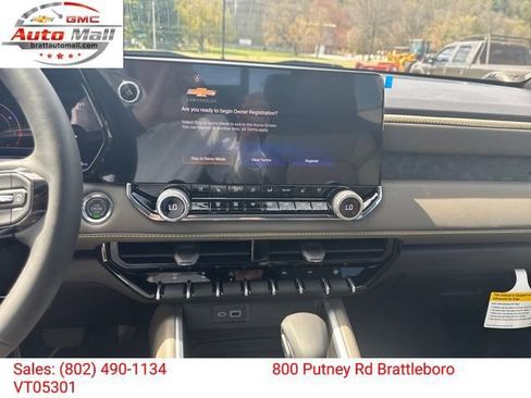 New 2026 Chevrolet Colorado ZR2 w/ Technology Package AWD/4WD image 17