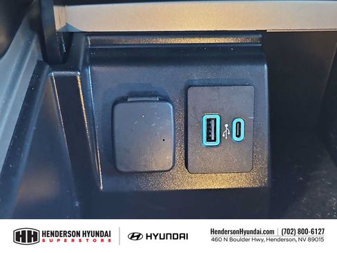 Used 2023 Ford Explorer XLT w/ Equipment Group 202A RWD image 31