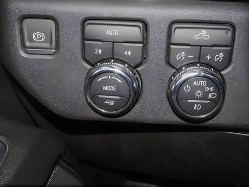 Certified 2023 GMC Sierra 1500 Elevation AWD/4WD image 25