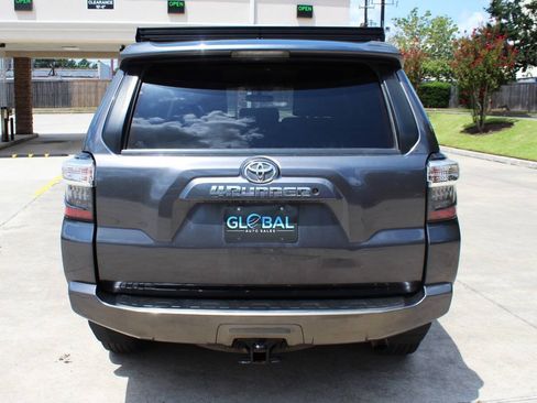 Used 2016 Toyota 4Runner SR5 RWD image 6