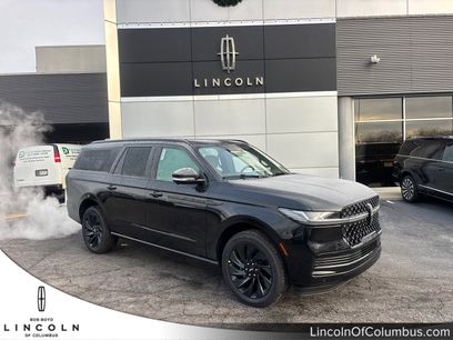 New 2026 Lincoln Navigator L Reserve w/ Jet Appearance Package
