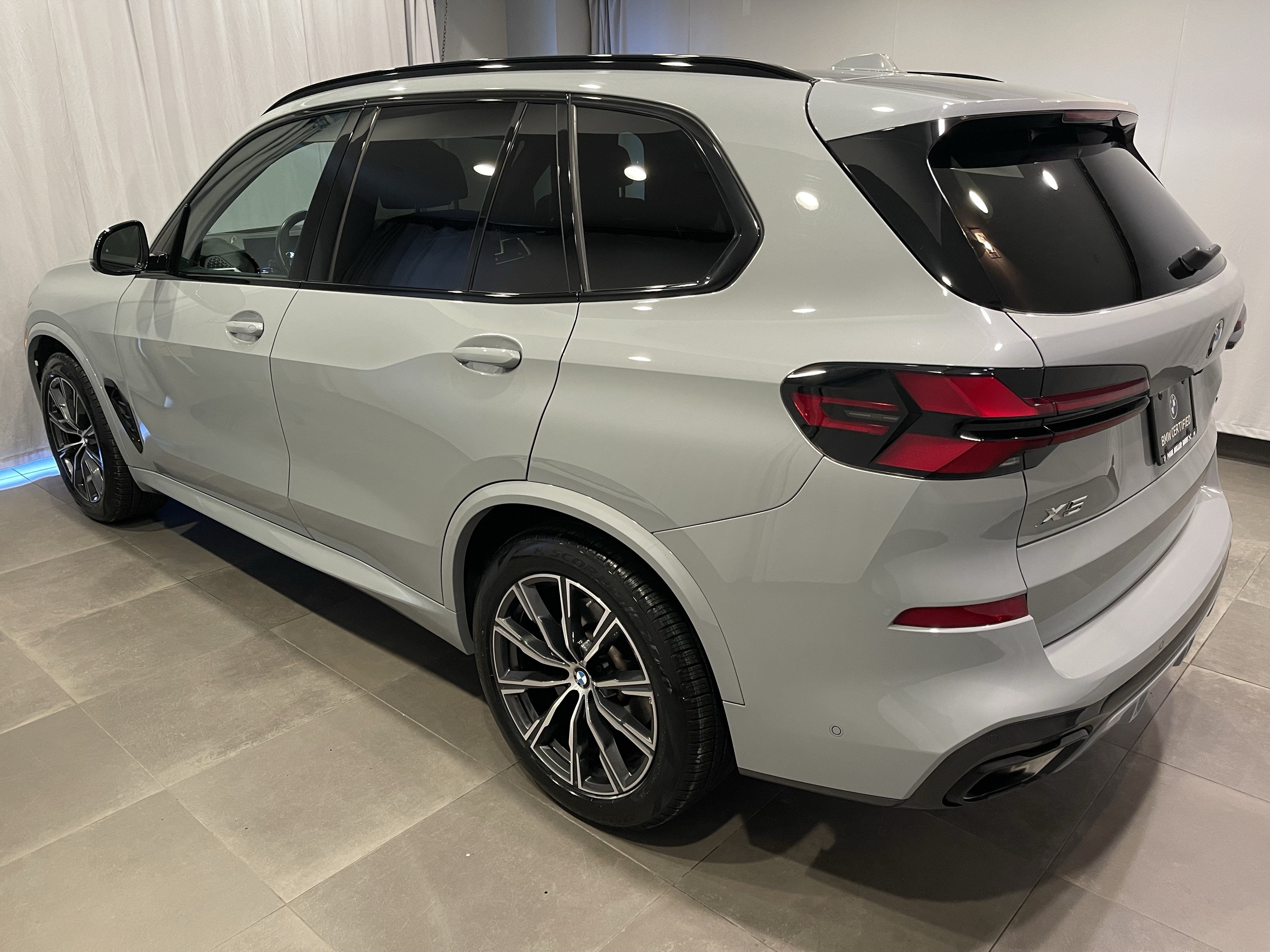 Certified 2024 BMW X5 xDrive40i w/ M Sport Package AWD/4WD image 10