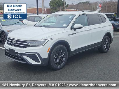 Used 2022 Volkswagen Tiguan SE w/ Panoramic Sunroof Package