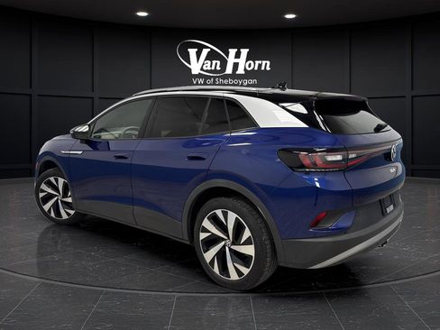 Used 2021 Volkswagen ID.4 Pro S w/ Gradient Package image 3