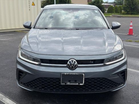 Used 2026 Volkswagen Jetta Sport FWD image 2