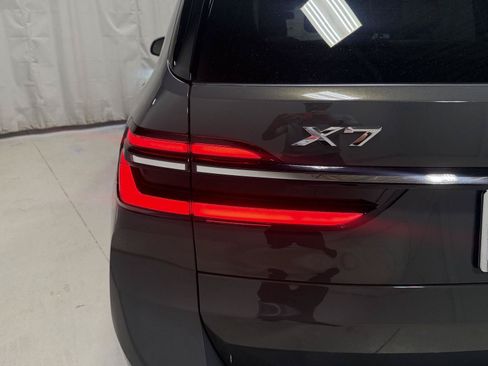 Used 2024 BMW X7 xDrive40i w/ Premium Package AWD/4WD image 33