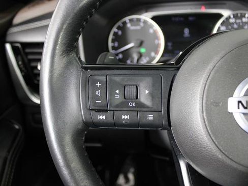 Certified 2021 Nissan Rogue SV w/ Premium Package image 26