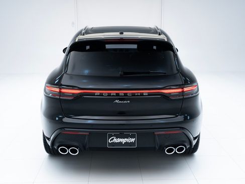 Certified 2026 Porsche Macan AWD/4WD image 10