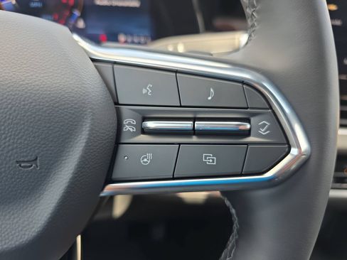 New 2026 Chevrolet Equinox LT w/ Convenience Package II FWD image 20