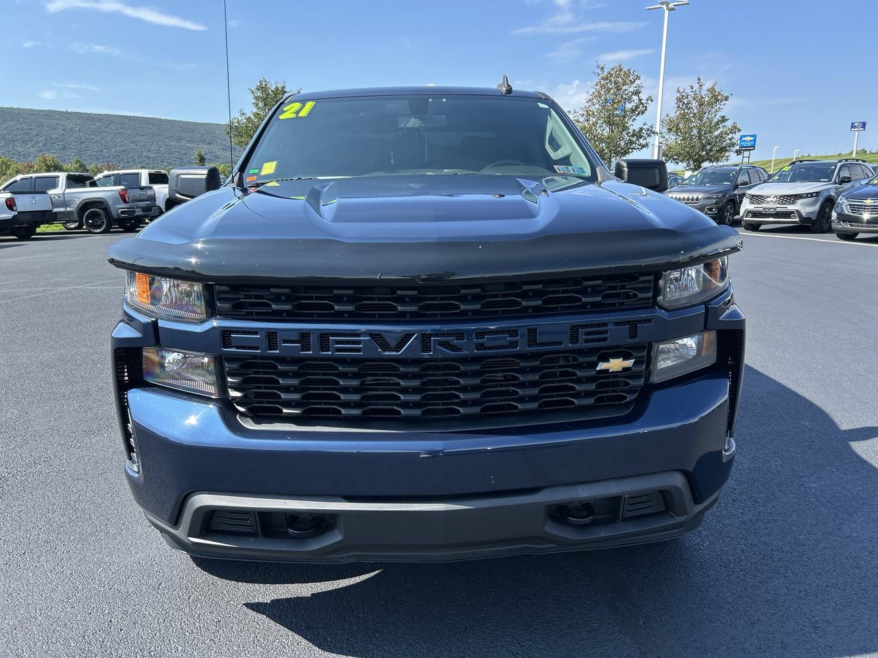 Used 2021 Chevrolet Silverado 1500 Custom AWD/4WD image 14