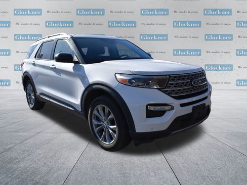 Used 2024 Ford Explorer Limited image 3