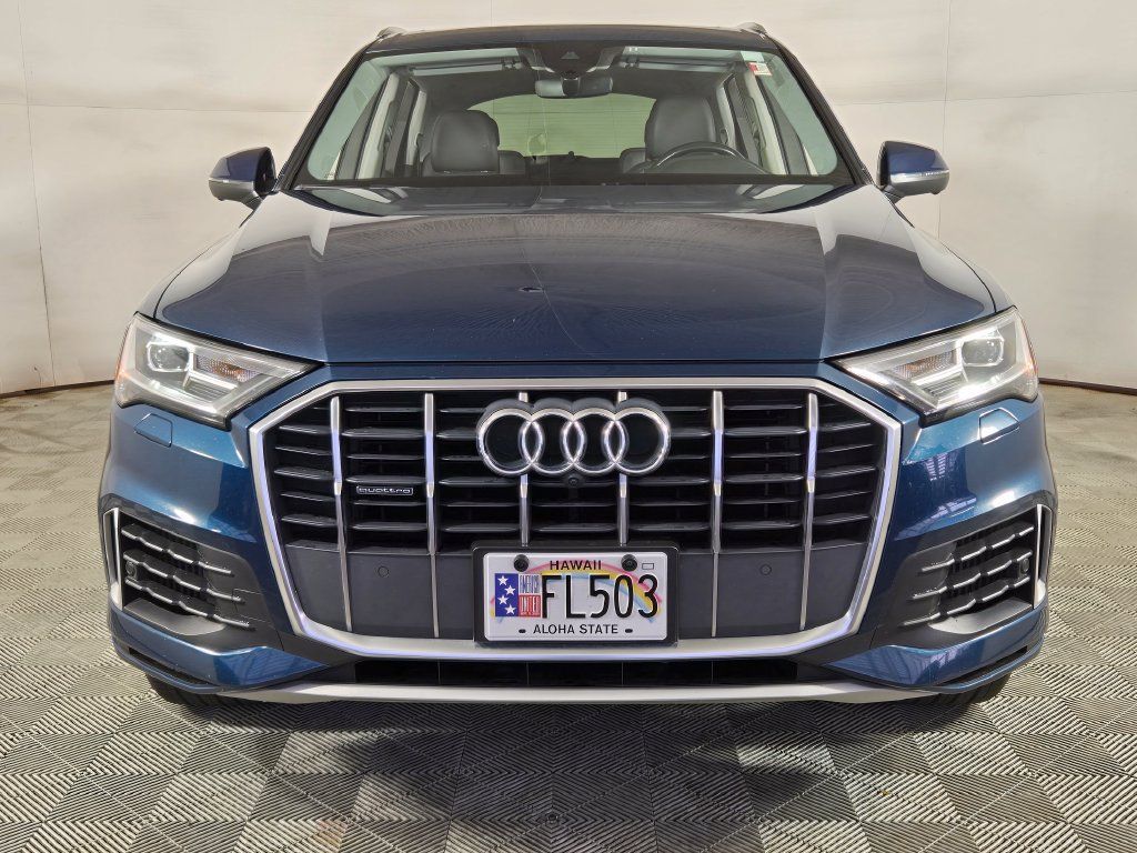 Used 2021 Audi Q7 3.0T Premium Plus w/ Premium Plus Package AWD/4WD image 2