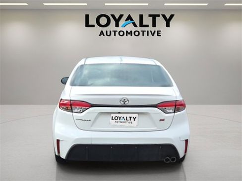 Used 2024 Toyota Corolla SE image 4