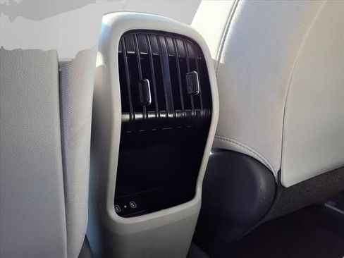 Used 2025 Hyundai Kona SEL image 23