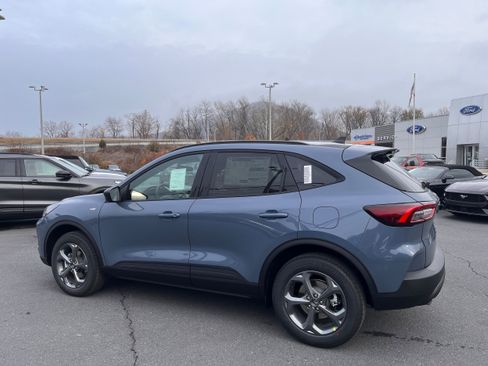 New 2026 Ford Escape ST-Line w/ Cold Weather Package image 6