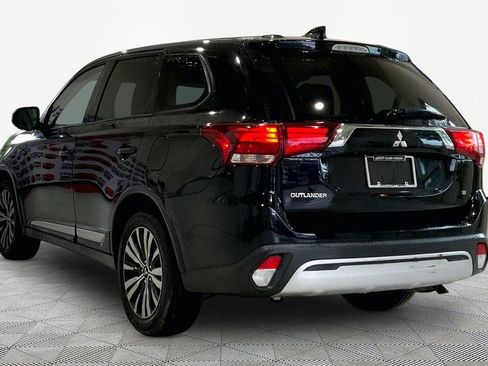 Used 2020 Mitsubishi Outlander SE FWD image 4