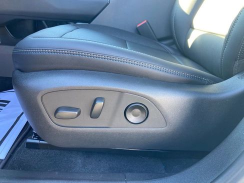 New 2026 Chevrolet Equinox EV LT w/ Convenience Package II image 10