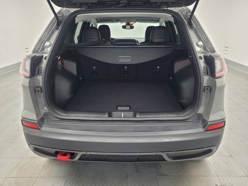 Used 2022 Jeep Cherokee Trailhawk AWD/4WD image 29