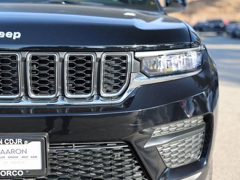 New 2025 Jeep Grand Cherokee Laredo X w/ Trailer Tow Package image 5