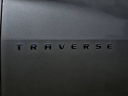 Used 2019 Chevrolet Traverse RS w/ LPO, Floor Liner Package AWD/4WD image 10