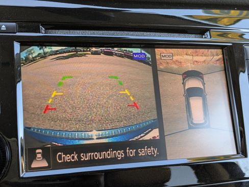 Used 2019 Nissan Rogue SL w/ Premium Package image 20