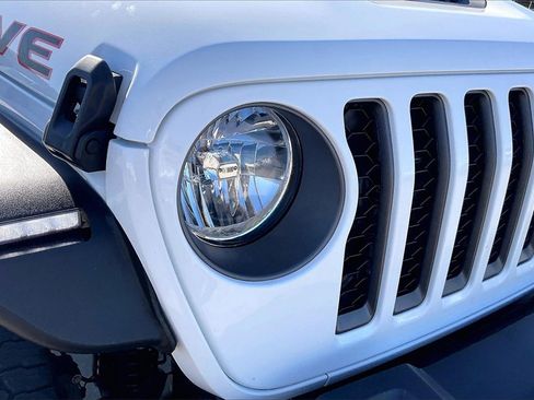 Used 2023 Jeep Gladiator Mojave image 33